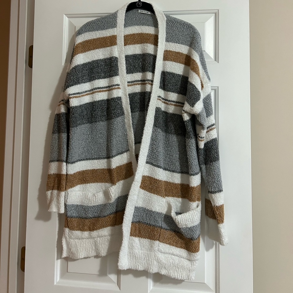 Pink clover size large sweater